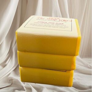 1pc Lemon Glow bar soap